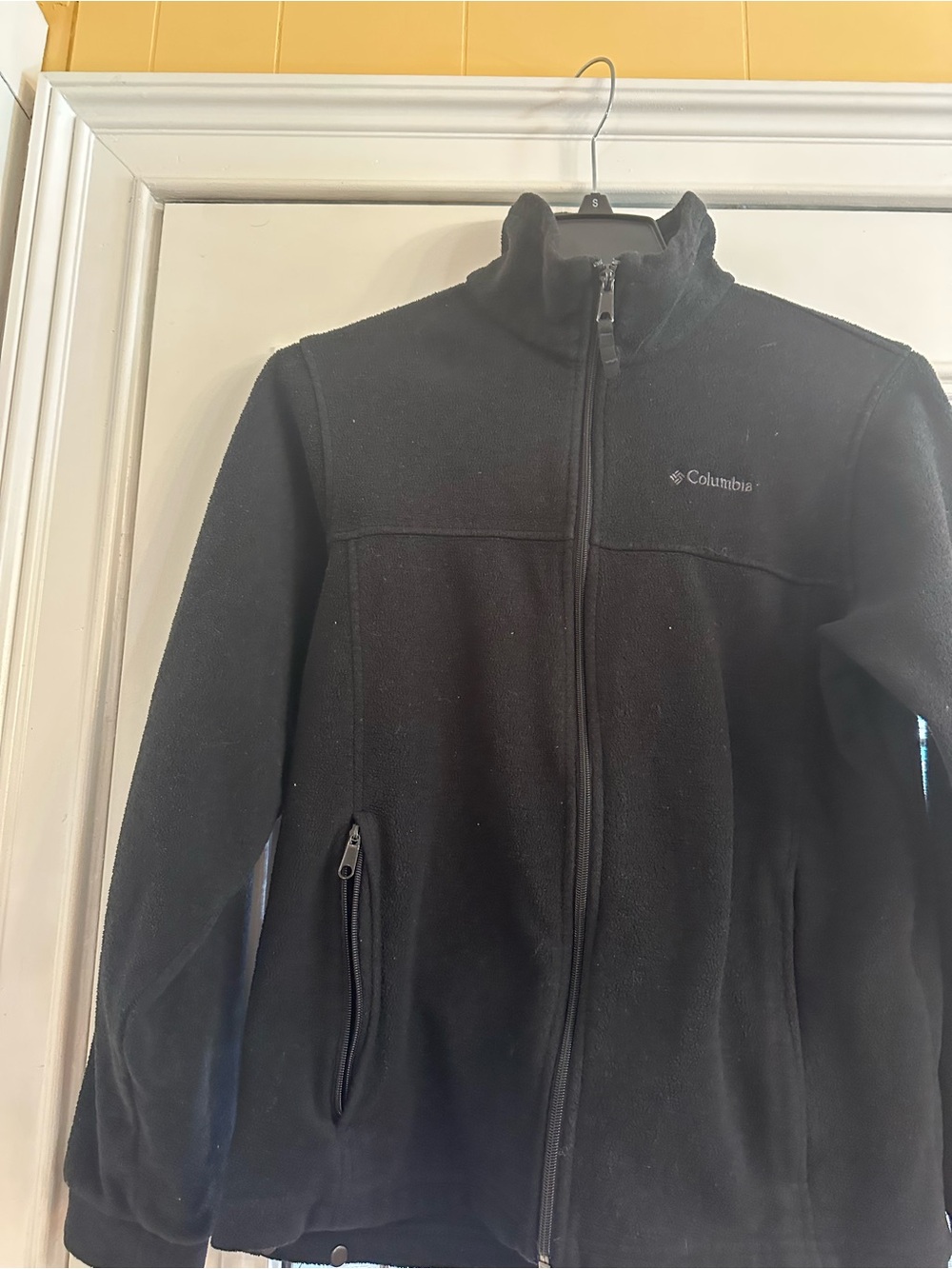 Columbia Black Lightweight Full-Zip Fleece Jacket